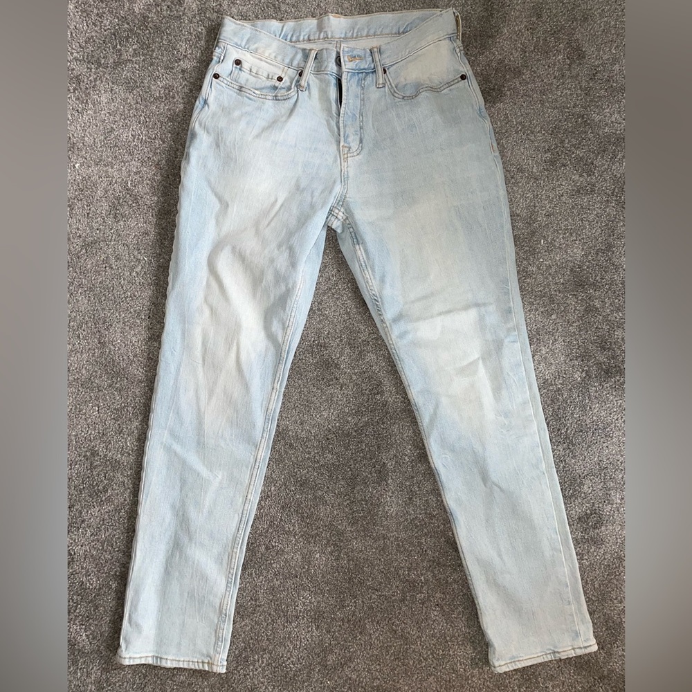 30X30 Size Mens Jean, Light Wash, Stretchy, Worn Once!